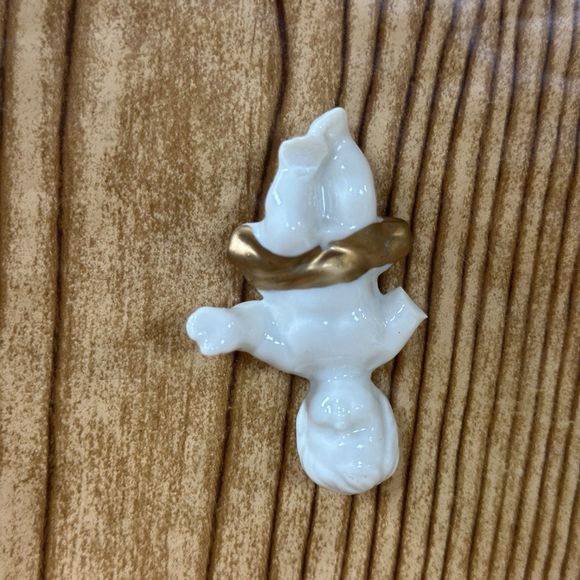 White & Gold Christmas Nativity Set with Baby Jesus figurine 8 Pieces - Picture 7 of 16